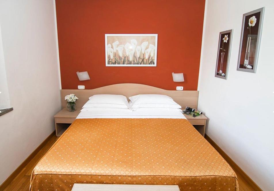 Hotel La Colonna Siena Exteriör bild