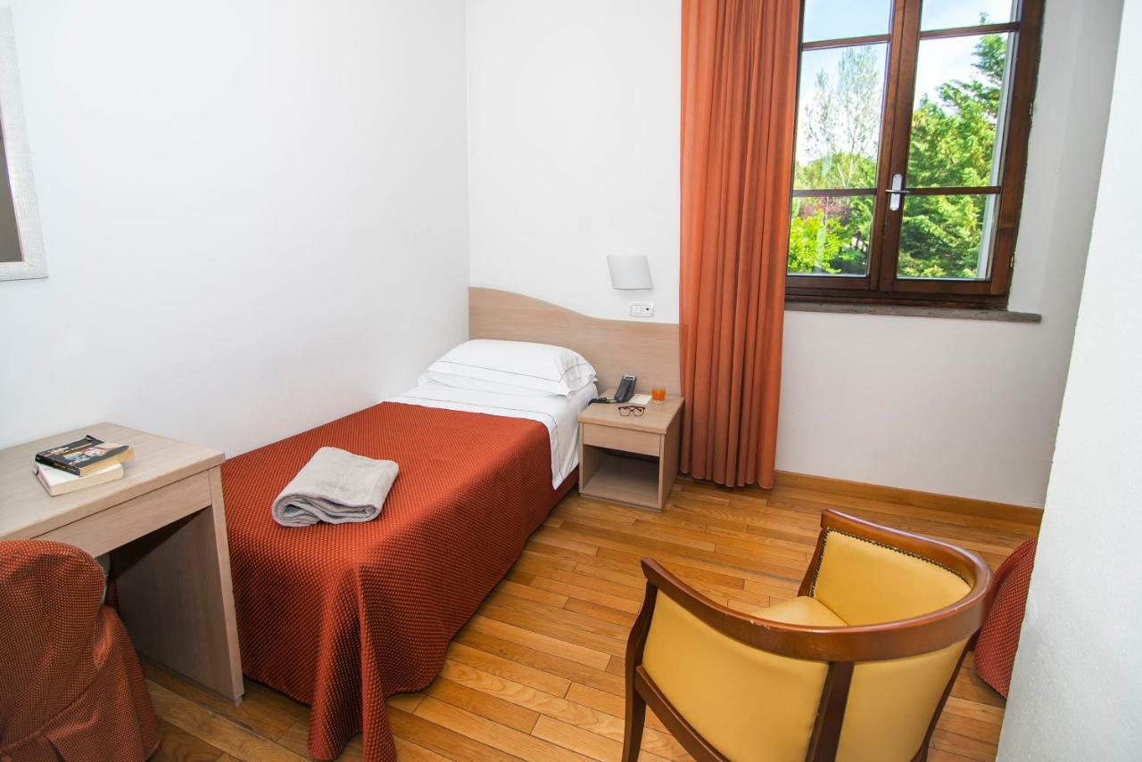 Hotel La Colonna Siena Exteriör bild