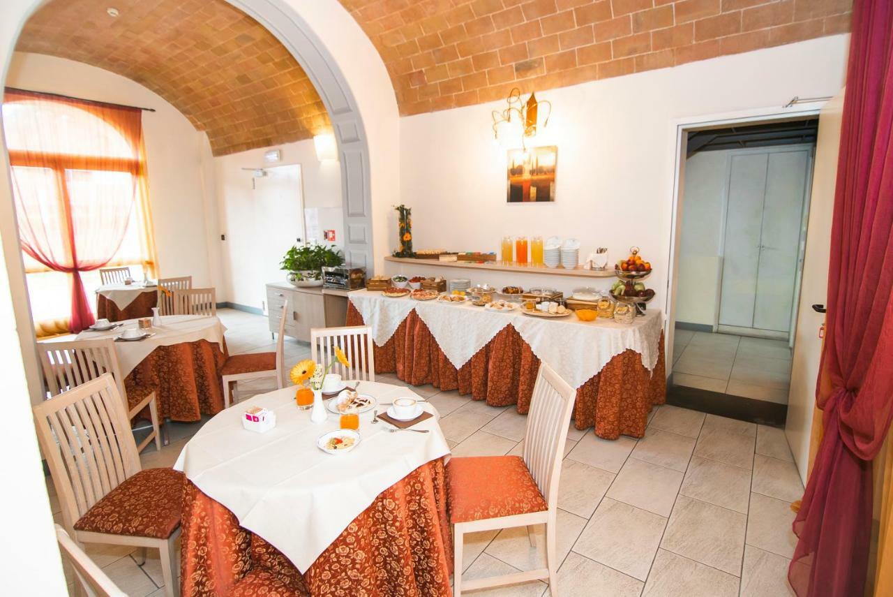 Hotel La Colonna Siena Exteriör bild